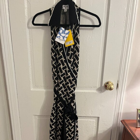 Diane Von Furstenberg Collared Sleeveless Sweaterknit MidiWrap Dress - Picture 4 of 6